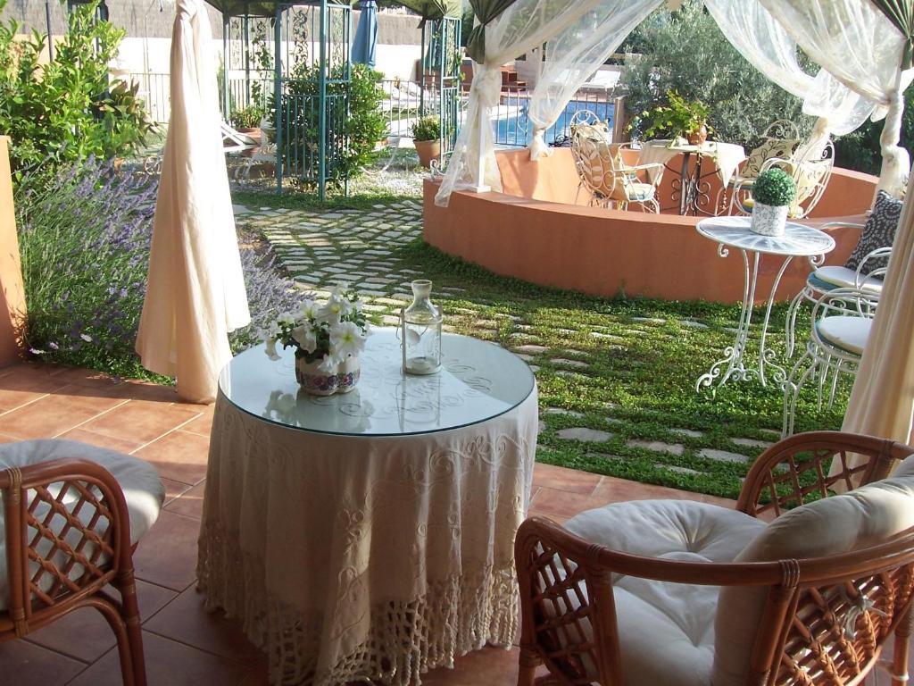 Laurel De La Reina Bed & Breakfast - Boutique La Zubia  Esterno foto