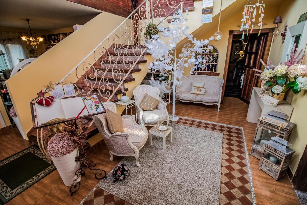 Laurel De La Reina Bed & Breakfast - Boutique La Zubia  Esterno foto